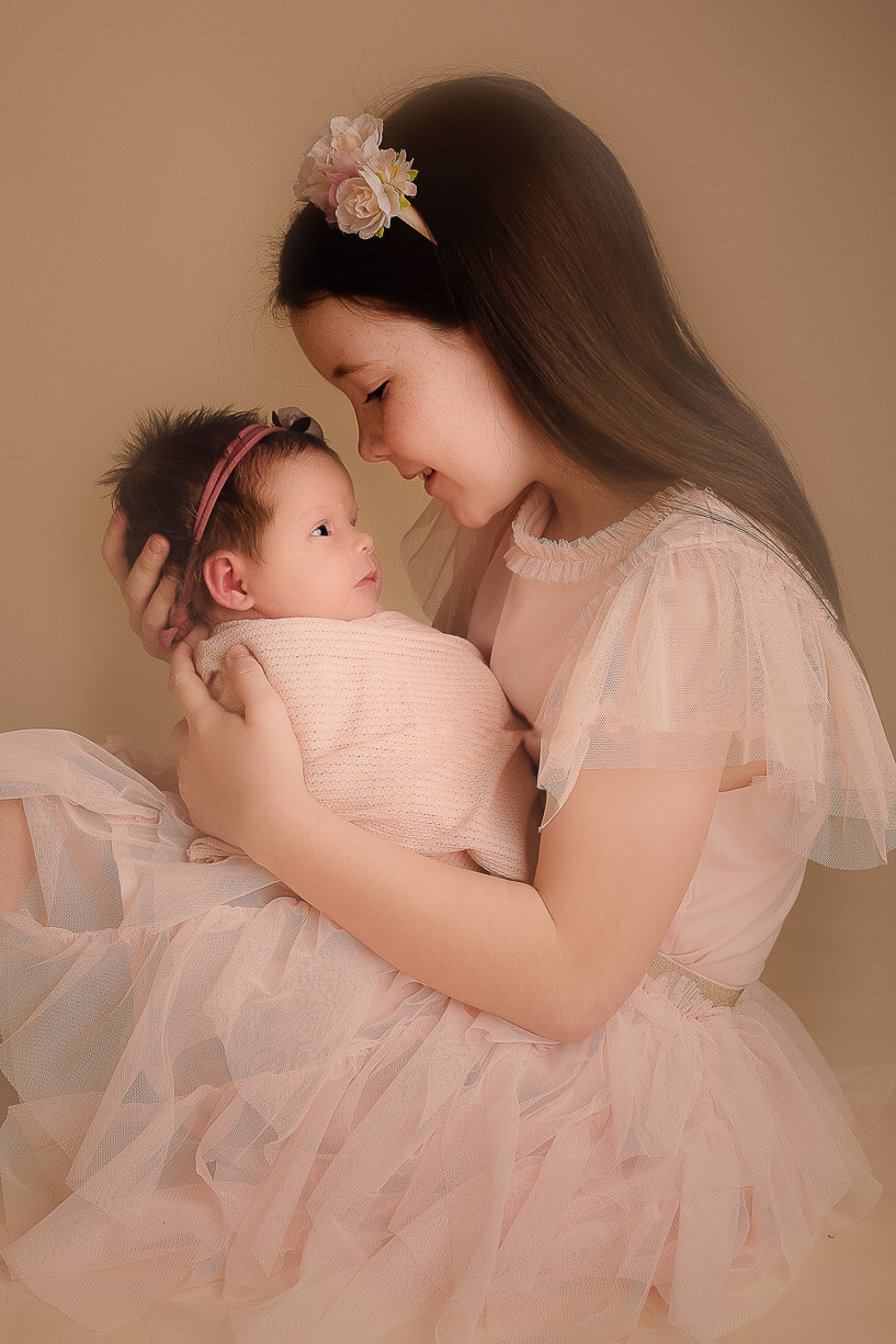 Ceire Rhein Maternity and Newborn Baby Photographer Dublin